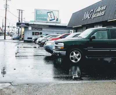 M & G Collision Specialists