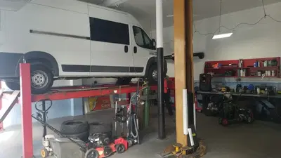 Andee's Auto Garage