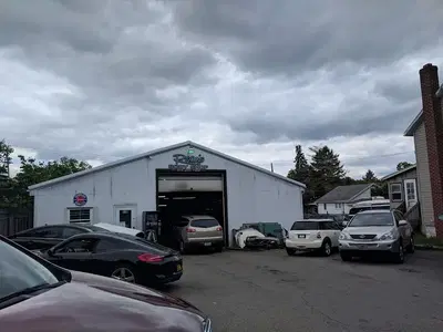 Roan's Body Shop