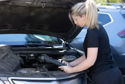 Auto Repair Mom