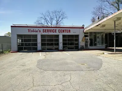 Robin's Service Center