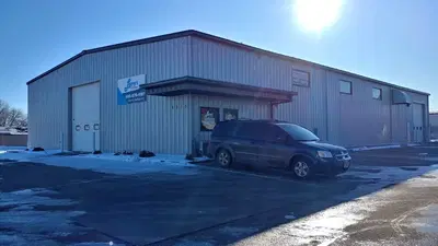 Larry's Garage