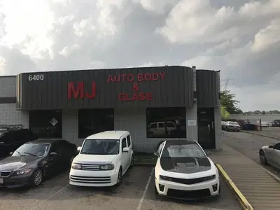 MJ Auto Body & Glass