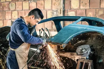 Cheto's Body Shop
