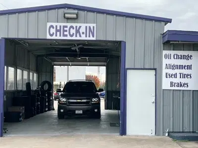 Tire Store Service Center