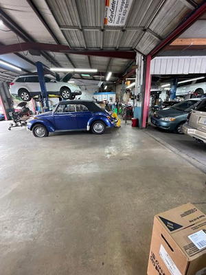 Eliseo's Garage