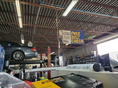 Lynn's Auto Care