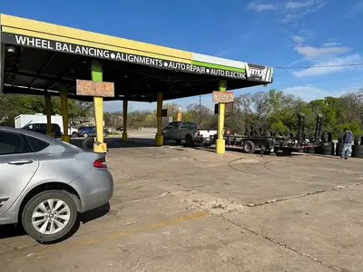 Pegaso tire shop