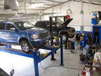 Azteca Motors