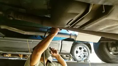 El Bolas Muffler Shop