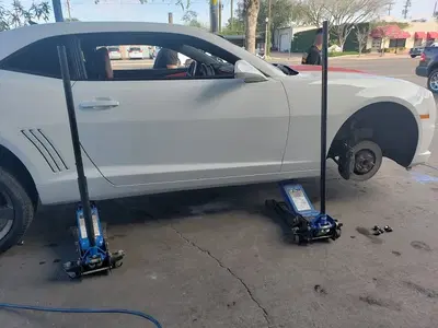 Salinas Tire Shop