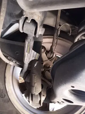 Louie's Auto Services