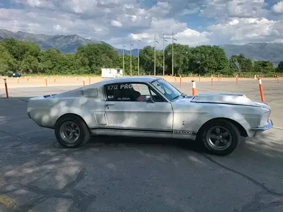 Alfs Mustang Garage