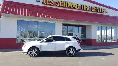 Les Schwab Tire Center