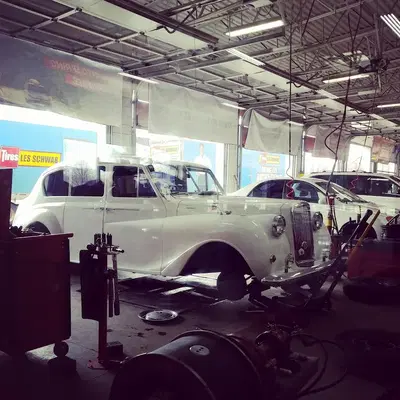 Les Schwab Tire Center