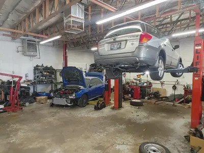 Charlie's Service Center