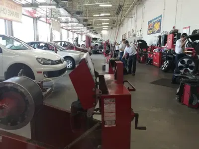 Les Schwab Tire Center