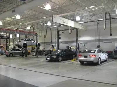 Audi Layton - Service Center