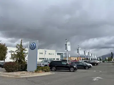 Young Volkswagen - Service Center