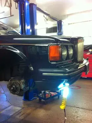 Lee's Auto Center
