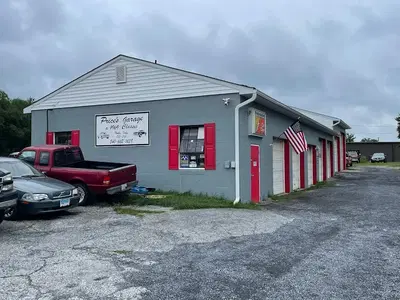 Price's Garage