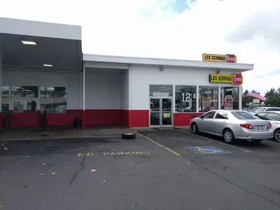 Les Schwab Tire Center