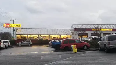 Les Schwab Tire Center