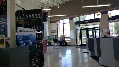 Les Schwab Tire Center