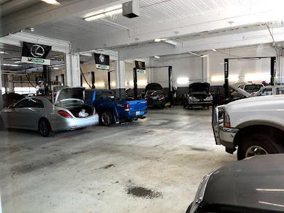 Arrows Automotive LLC