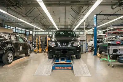 Mackin's East Vancouver Auto Body