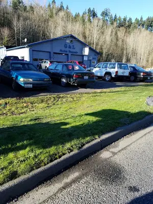 Lloyd's Auto Clinic