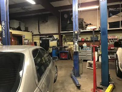Rob's Auto Repair & Collision