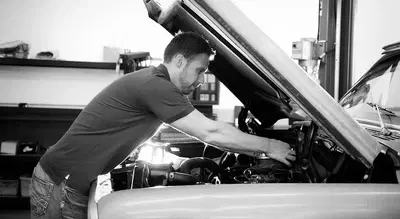 Chuck's Auto Repair - Maple Leaf