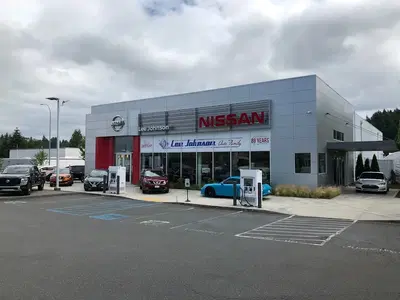 Nissan Service Center - Lee Johnson