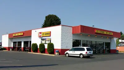 Les Schwab Tire Center
