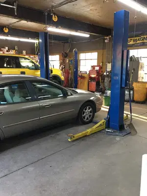 RNR Tire Express - Parkersburg