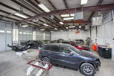 Lennox Auto Body Repair
