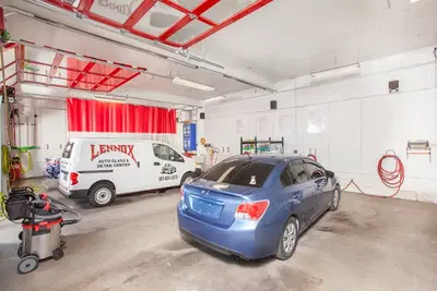Lennox Auto Glass & Detail Center